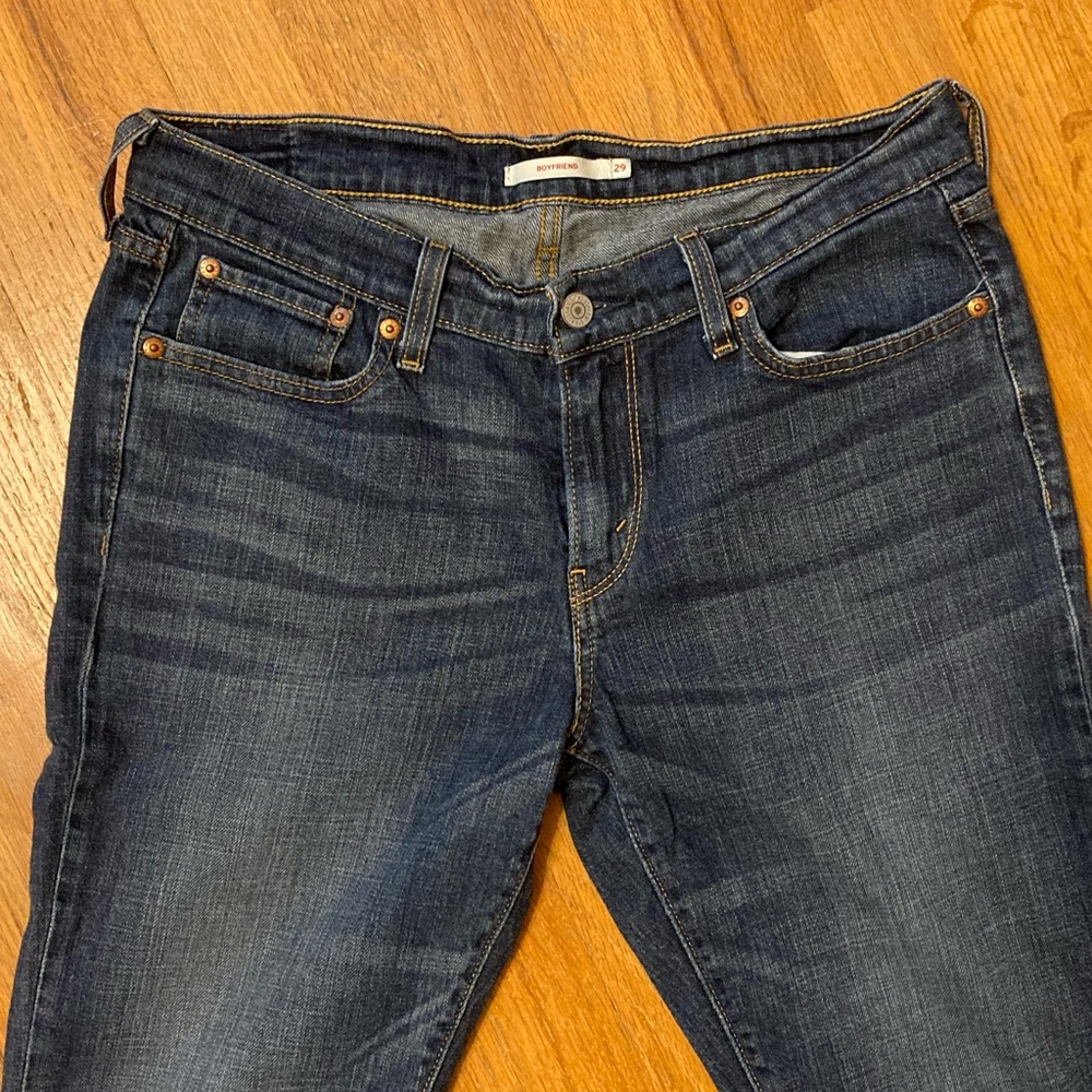 Levi’s Boyfriend Crop Jeans, Like new! - Picture 2 of 5